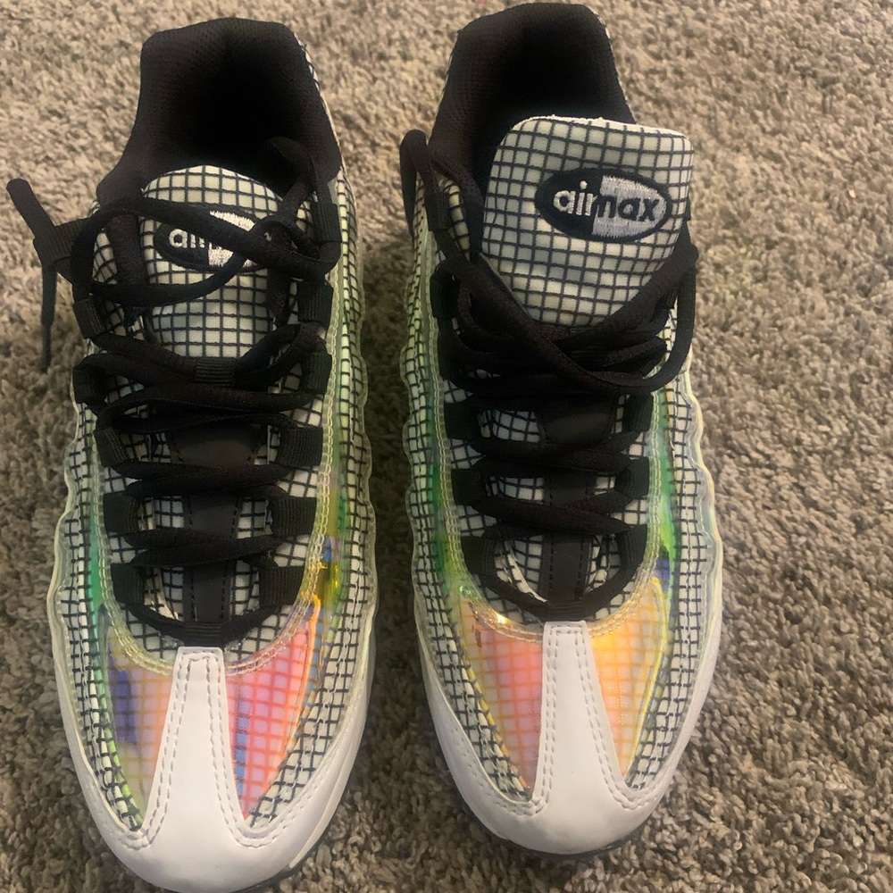 Nike Ladies Air Max 95 LV8  Tennis shoe